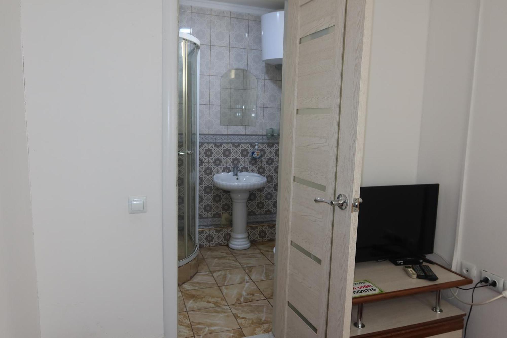 Hotel Sultan Kyzyl-Kia Habitación foto